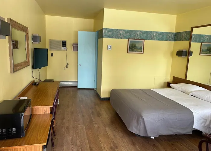 Motel R-100