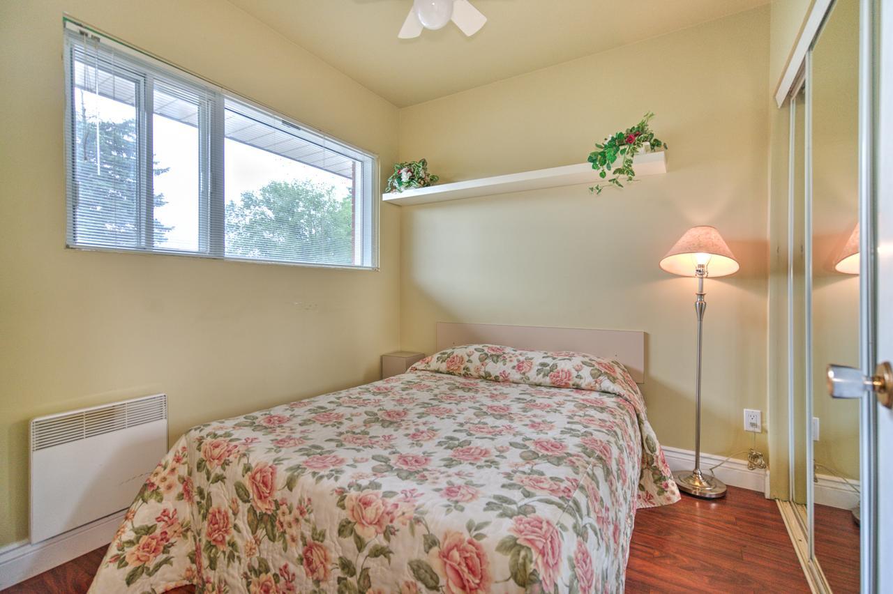 R-100 Motel